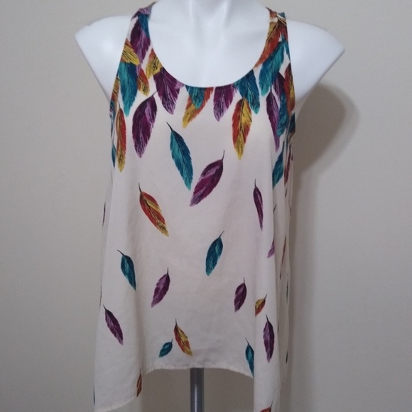 Apt. 9 Tops - Apt. 9 Feather Print Handkerchief Hem Tank Top